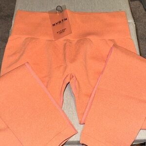NVGTN peach lift seamless leggings